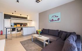 City Apartments - Mall Of Sofia & Metro Station